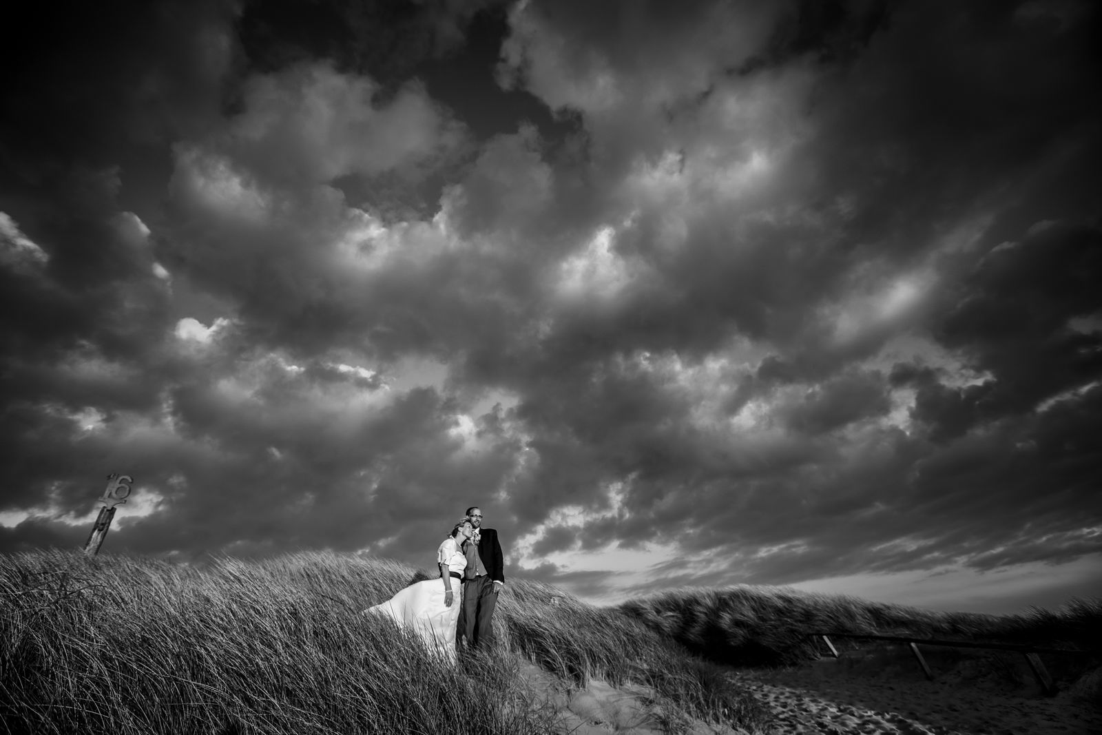Hochzeitsportrait in der Nähe von Buhne 16, Sylt