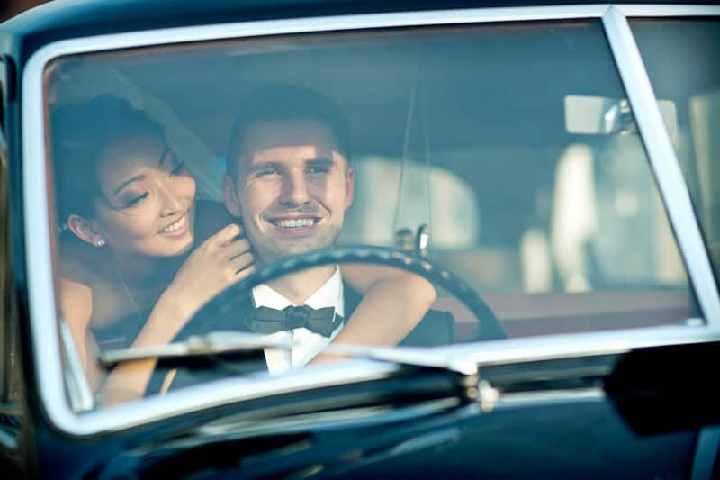 Beispiel Hochzeitsportrait im Auto