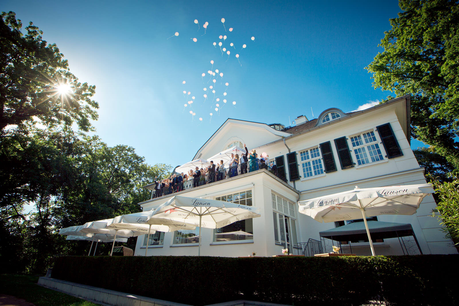 Hochzeitsfotos Luftballons, Hochzeitsfotograf Hamburg