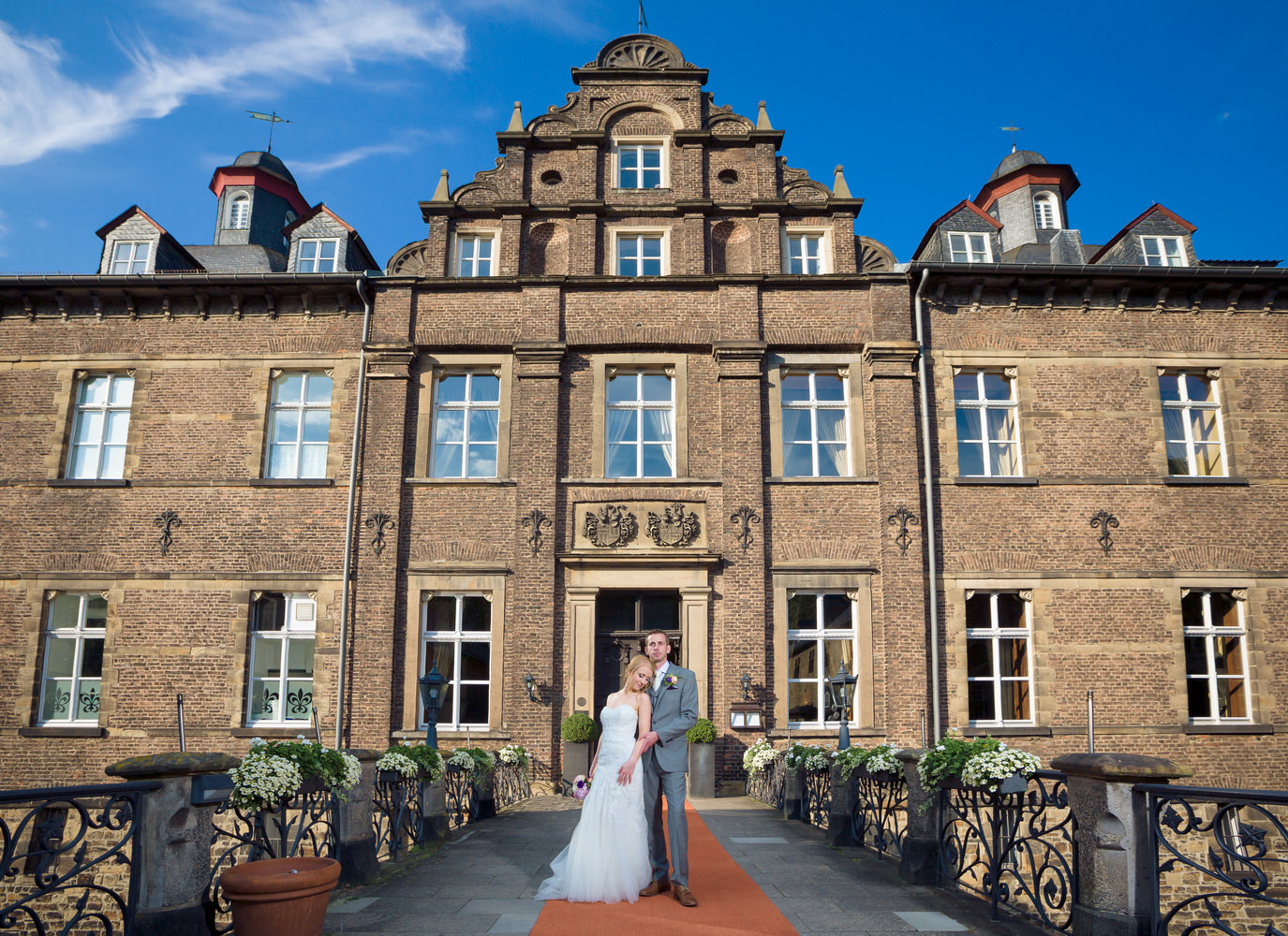 Hochzeitsportraits beim Schloß Hugenpoet, Essen 