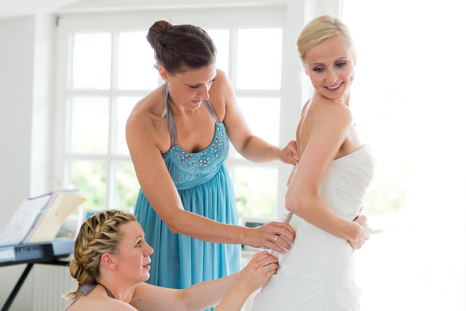 Vorbereitungen der Braut im Stein