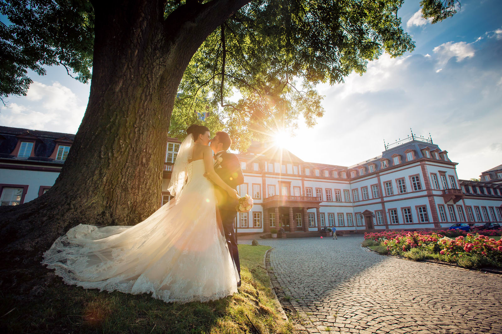 Hochzeitsportraits bei Schloß Philippsruhe in Hanau, Hochzeitsfotograf Frankfurt