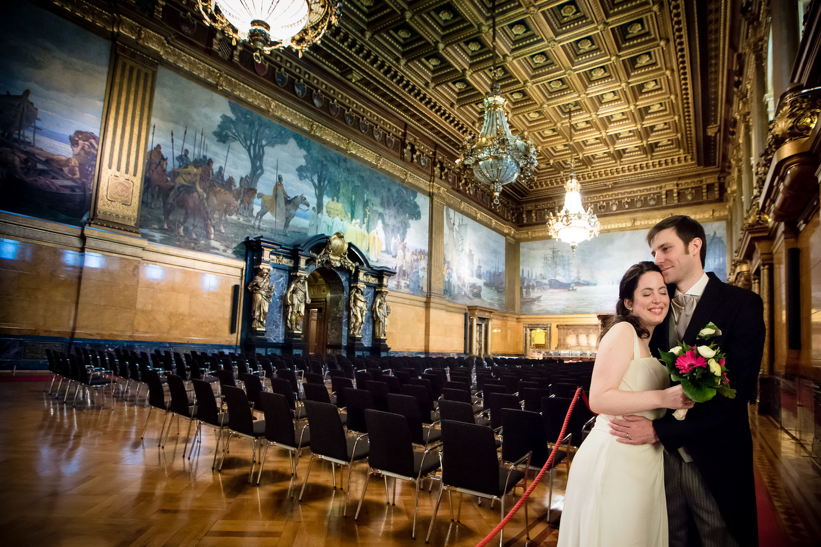 Hochzeitsportrait im Rathaus Hamburg